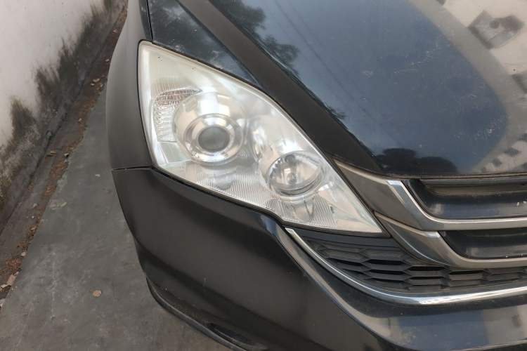 Used Honda CR-V 2010 2.0L Automatic Four-Wheel Drive Classic Edition Right Front Headlight