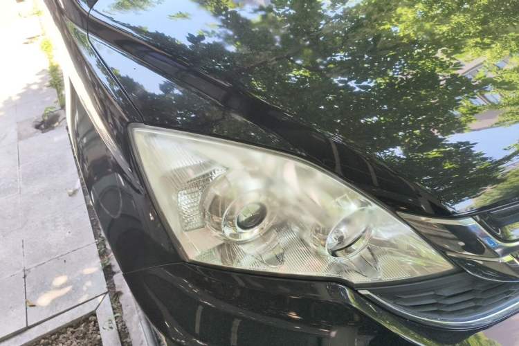 Used Honda CR-V 2010 2.4L automatic four-wheel drive luxury version Right Front Headlight
