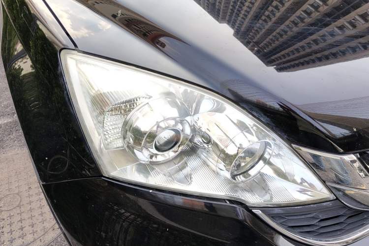 Used Honda CR-V 2010 2.4L Automatic Four-Wheel Drive Prestige Edition Right Front Headlight