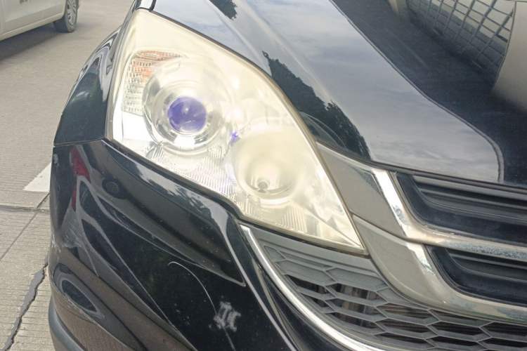 Used Honda CR-V 2010 2.0L Automatic Four-Wheel Drive Classic Edition Right Front Headlight