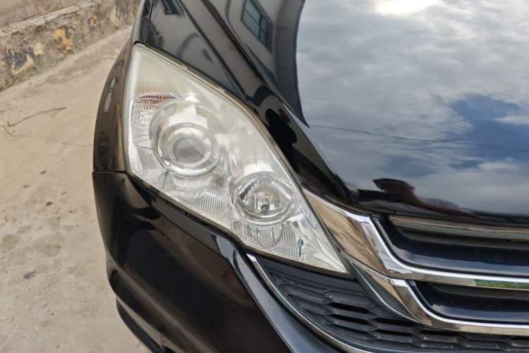 Used Honda CR-V 2010 2.4L automatic four-wheel drive luxury version Right Front Headlight