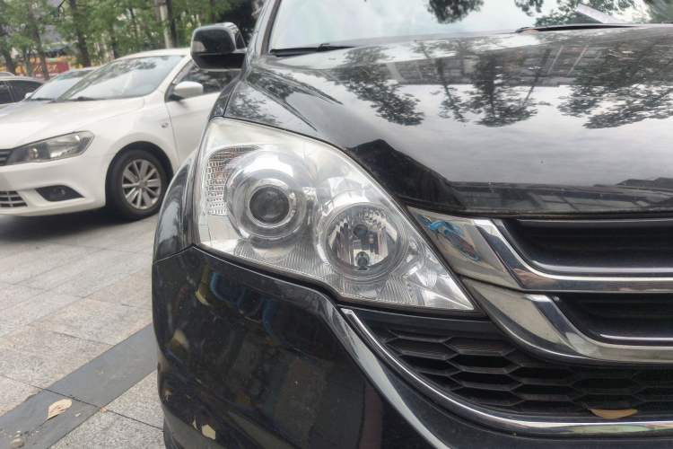 Used Honda CR-V 2010 2.0L Automatic Four-Wheel Drive Classic Edition Right Front Headlight