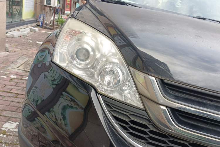 Used Honda CR-V 2010 2.0L automatic two-wheel drive urban version Right Front Headlight