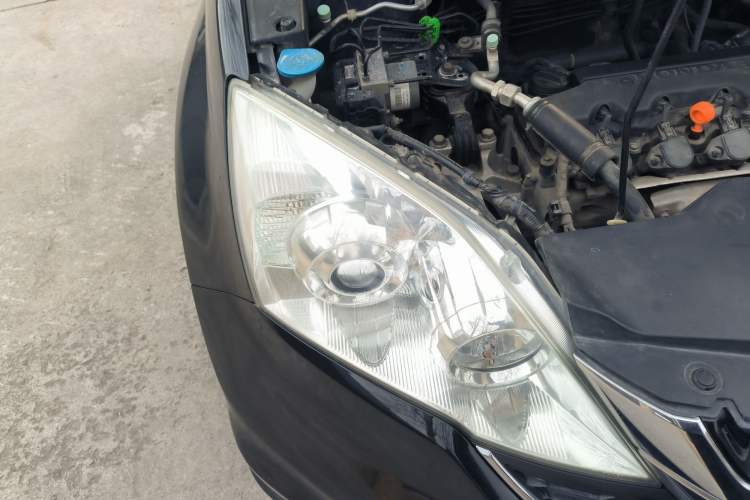 Used Honda CR-V 2010 2.0L Automatic Four-Wheel Drive Classic Edition Right Front Headlight