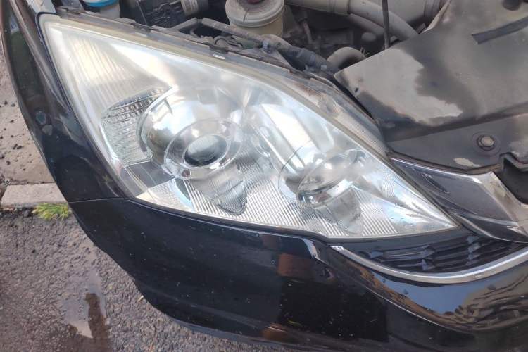 Used Honda CR-V 2010 2.4L Automatic Four-Wheel Drive Prestige Navigation Edition Right Front Headlight
