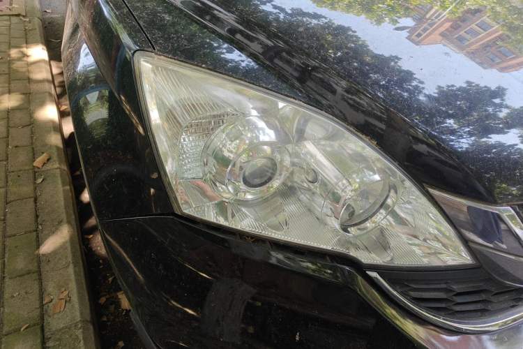 Used Honda CR-V 2010 2.0L Automatic Four-Wheel Drive Classic Edition Right Front Headlight