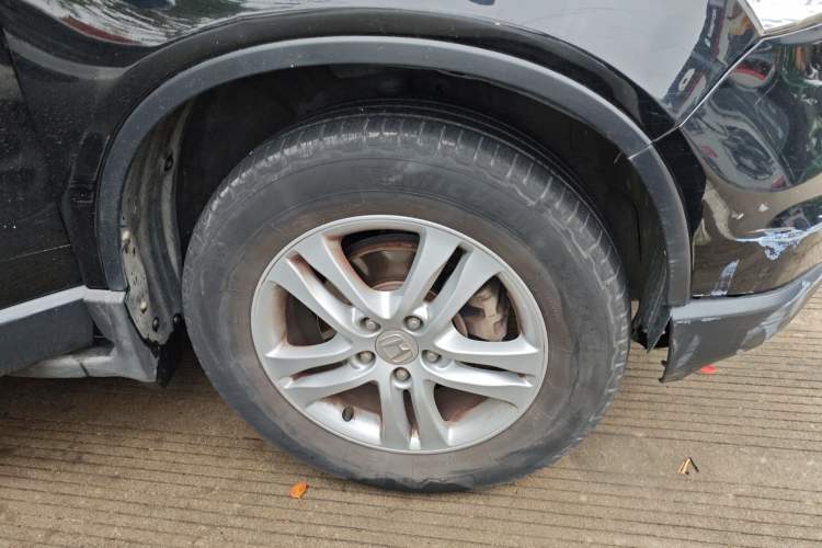 Used Honda CR-V 2010 2.4L automatic four-wheel drive luxury version Right Front Wheel Hub