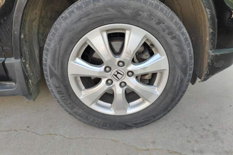 Used Honda CR-V 2010 2.0L Automatic Four-Wheel Drive Classic Edition Right Front Wheel Hub