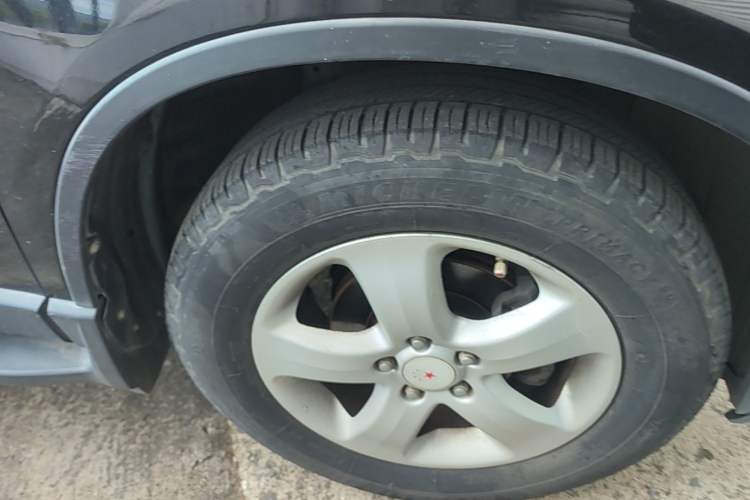 Used Honda CR-V 2010 2.0L automatic two-wheel drive urban version Right Front Wheel Hub