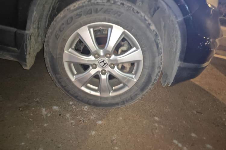 Used Honda CR-V 2010 2.0L Automatic Four-Wheel Drive Classic Edition Right Front Wheel Hub