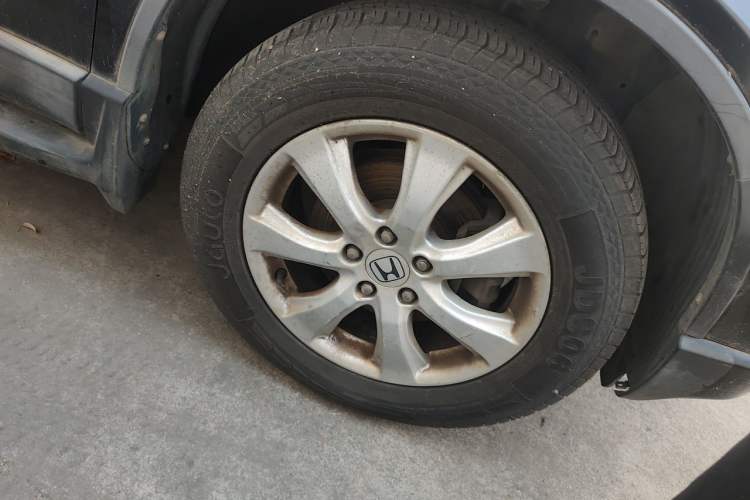 Used Honda CR-V 2010 2.0L Automatic Four-Wheel Drive Classic Edition Right Front Wheel Hub