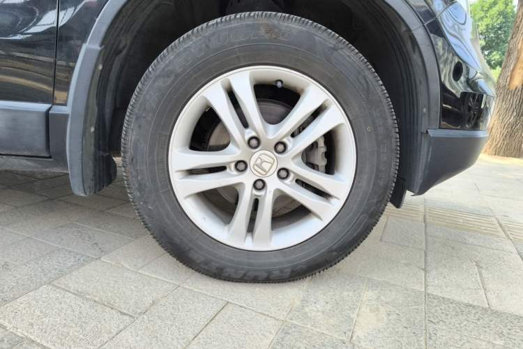 Used Honda CR-V 2010 2.4L automatic four-wheel drive luxury version Right Front Wheel Hub