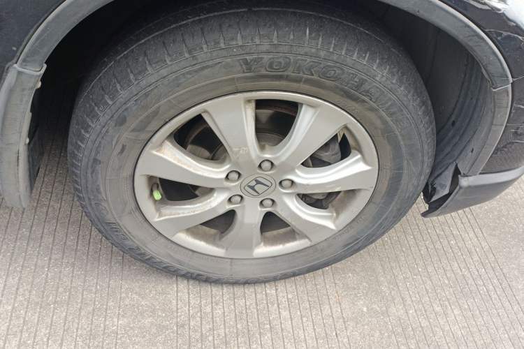 Used Honda CR-V 2010 2.0L Automatic Four-Wheel Drive Classic Edition Right Front Wheel Hub