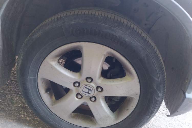 Used Honda CR-V 2010 2.0L manual two-wheel drive urban version Right Front Wheel Hub