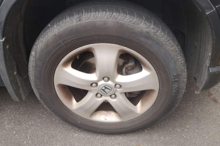 Used Honda CR-V 2010 2.0L manual two-wheel drive urban version Right Front Wheel Hub