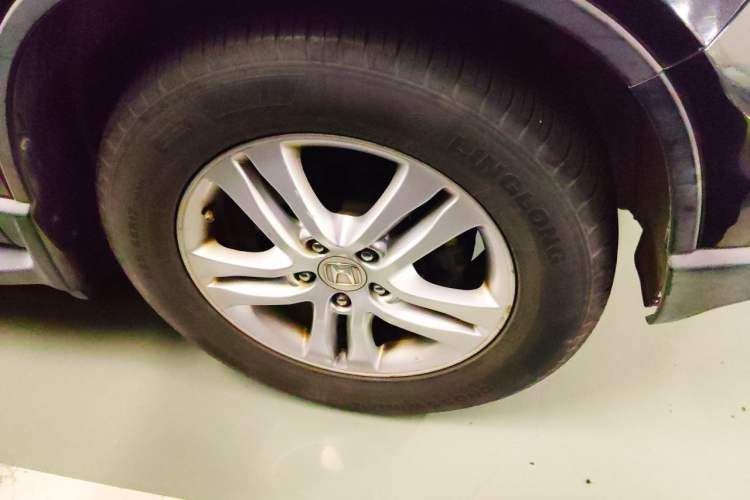 Used Honda CR-V 2010 2.4L automatic four-wheel drive luxury version Right Front Wheel Hub