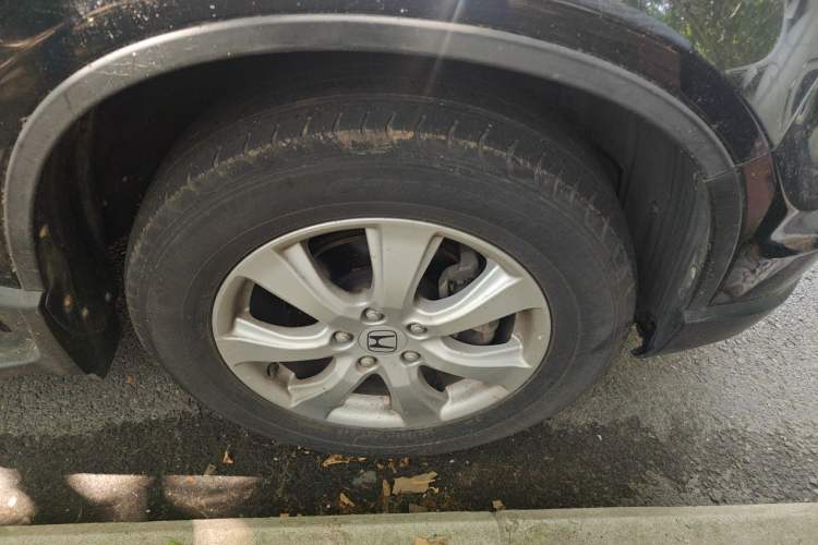 Used Honda CR-V 2010 2.0L Automatic Four-Wheel Drive Classic Edition Right Front Wheel Hub