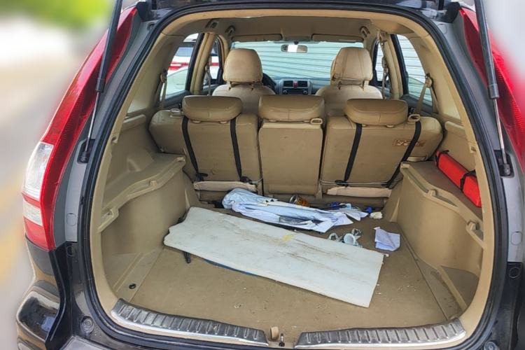 Used Honda CR-V 2010 2.0L automatic two-wheel drive urban version Trunk