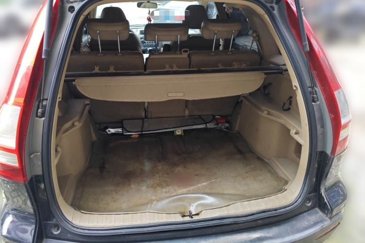 Used Honda CR-V 2010 2.4L Automatic Four-Wheel Drive Prestige Edition Trunk
