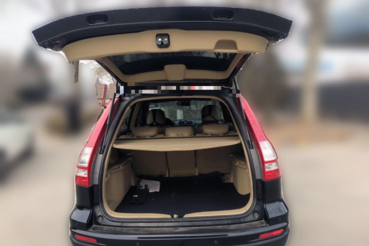 Used Honda CR-V 2010 2.0L Automatic Four-Wheel Drive Classic Edition Trunk
