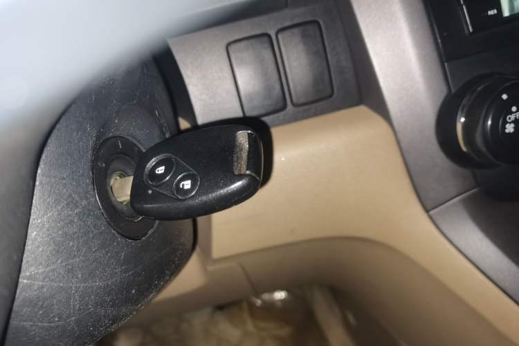 Used Honda CR-V 2010 2.0L manual two-wheel drive urban version Vehicle Key