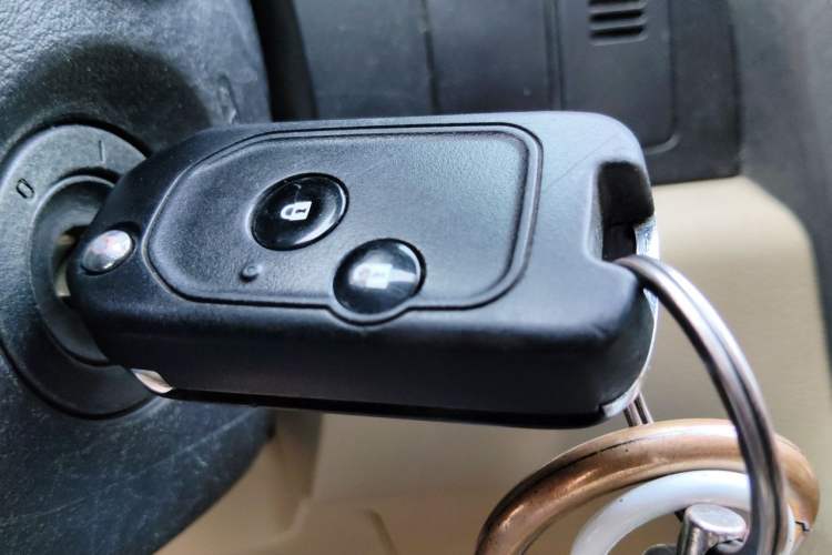 Used Honda CR-V 2010 2.4L Automatic Four-Wheel Drive Prestige Edition Vehicle Key