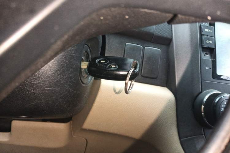 Used Honda CR-V 2010 2.0L manual two-wheel drive urban version Vehicle Key