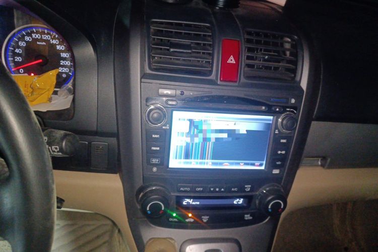 Used Honda CR-V 2010 2.4L automatic four-wheel drive luxury version Audio And AC Panel