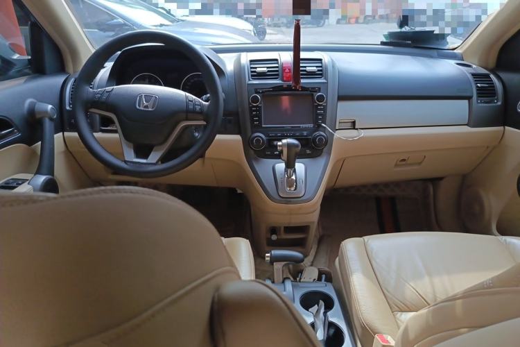 Used Honda CR-V 2010 2.4L automatic four-wheel drive luxury version Center Console