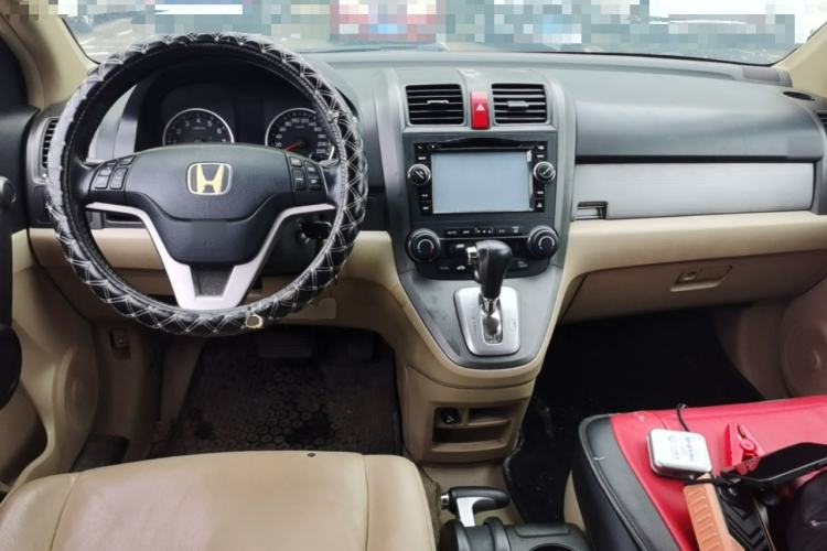 Used Honda CR-V 2010 2.4L automatic four-wheel drive luxury version Center Console