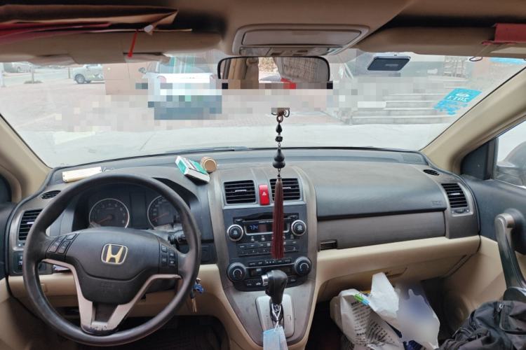 Used Honda CR-V 2010 2.4L automatic four-wheel drive luxury version Center Console