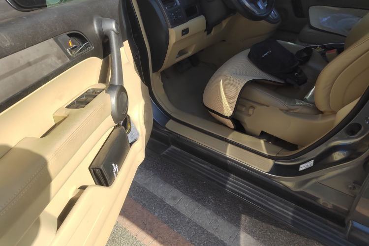 Used Honda CR-V 2010 2.4L Automatic Four-Wheel Drive Prestige Edition Driver Seat