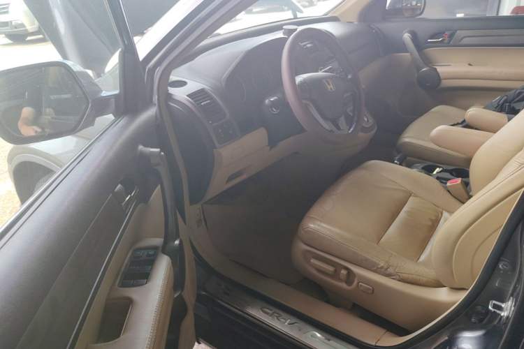 Used Honda CR-V 2010 2.4L automatic four-wheel drive luxury version Driver Seat