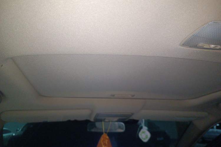 Used Honda CR-V 2010 2.4L automatic four-wheel drive luxury version Headliner