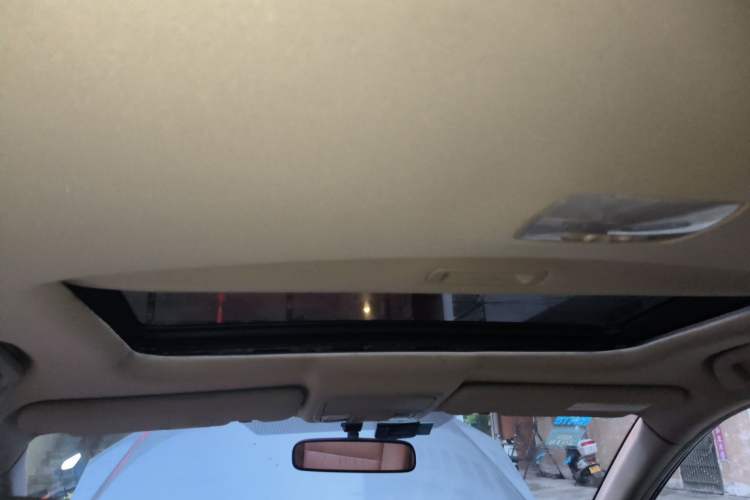 Used Honda CR-V 2010 2.4L automatic four-wheel drive luxury version Headliner