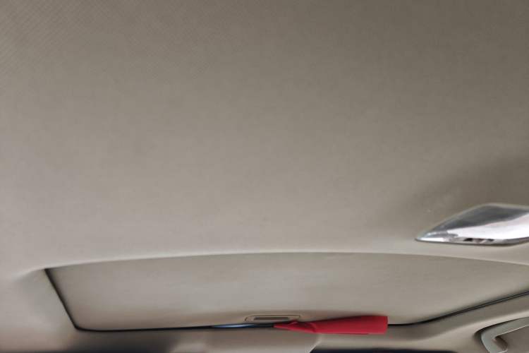 Used Honda CR-V 2010 2.4L automatic four-wheel drive luxury version Headliner