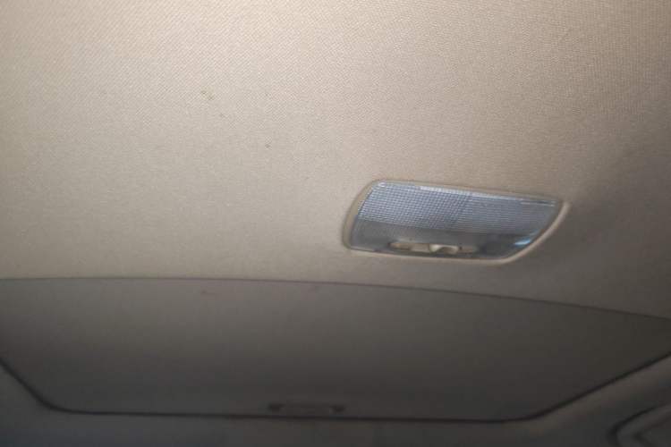 Used Honda CR-V 2010 2.4L automatic four-wheel drive luxury version Headliner
