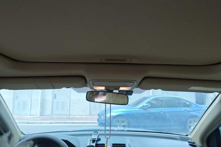 Used Honda CR-V 2010 2.4L Automatic Four-Wheel Drive Prestige Edition Headliner