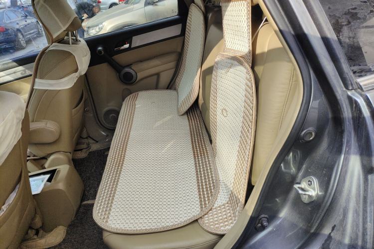 Used Honda CR-V 2010 2.4L automatic four-wheel drive luxury version Left Rear Seat