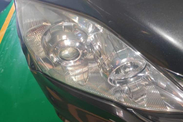 Used Honda CR-V 2010 2.4L automatic four-wheel drive luxury version Right Front Headlight