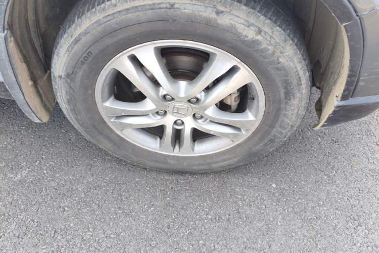 Used Honda CR-V 2010 2.4L Automatic Four-Wheel Drive Prestige Edition Right Front Wheel Hub