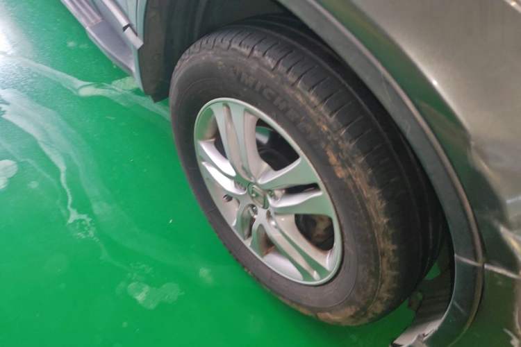 Used Honda CR-V 2010 2.4L automatic four-wheel drive luxury version Right Front Wheel Hub