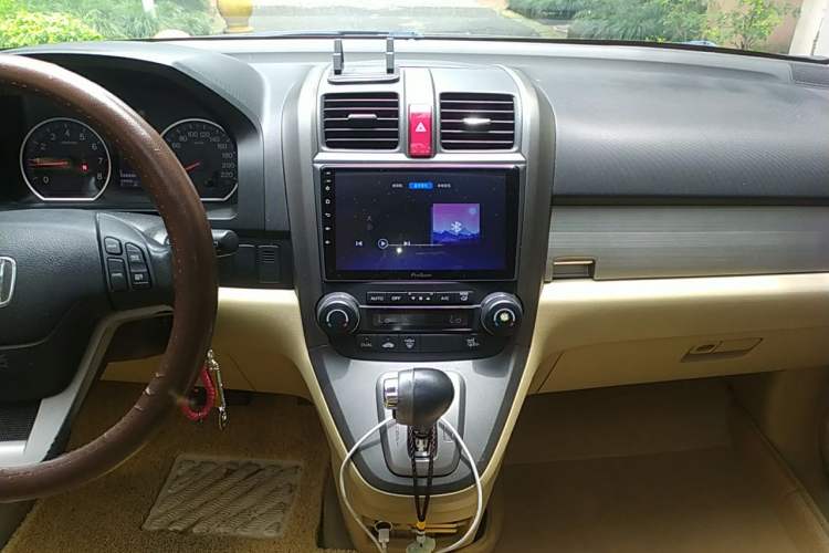 Used Honda CR-V 2010 2.4L automatic four-wheel drive luxury version Audio And AC Panel