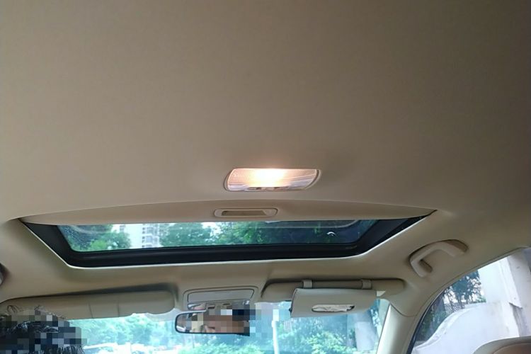 Used Honda CR-V 2010 2.4L automatic four-wheel drive luxury version Headliner