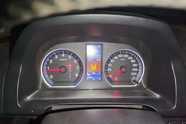 Used Honda CR-V 2010 2.4L automatic four-wheel drive luxury version Instrument Cluster