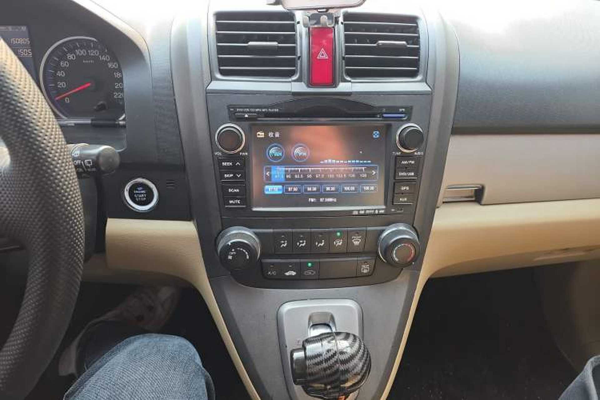 Used Honda CR-V 2010 2.0L automatic two-wheel drive urban version Audio And AC Panel