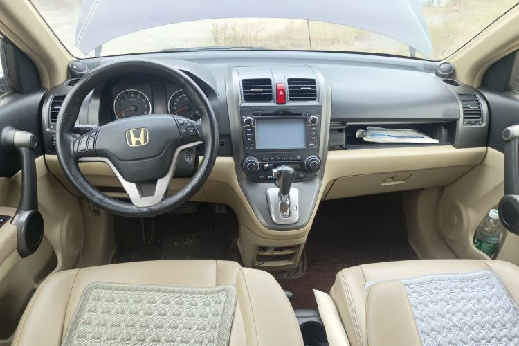 Used Honda CR-V 2010 2.4L automatic four-wheel drive luxury version Center Console