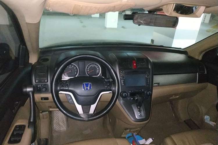 Used Honda CR-V 2010 2.4L Automatic Four-Wheel Drive Prestige Edition Center Console