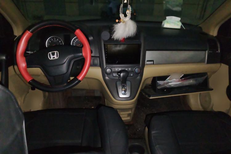 Used Honda CR-V 2010 2.0L automatic two-wheel drive urban version Center Console