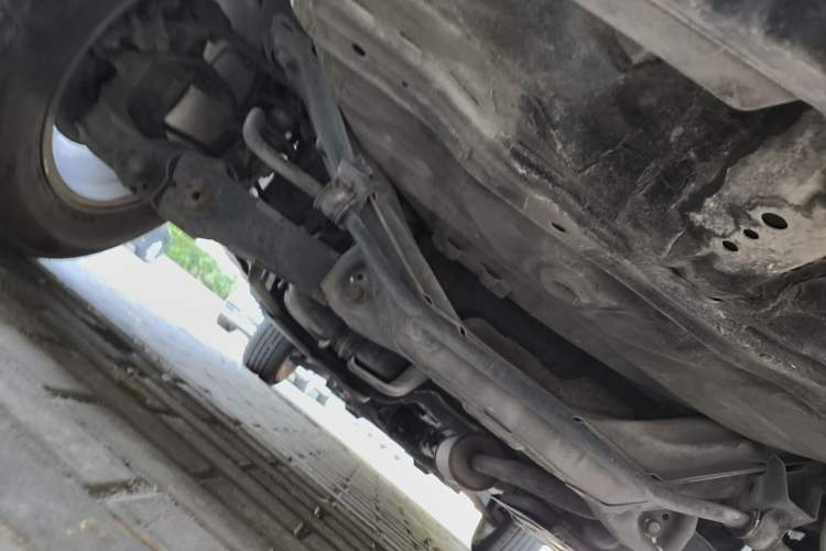Used Honda CR-V 2010 2.0L automatic two-wheel drive urban version Chassis Rear